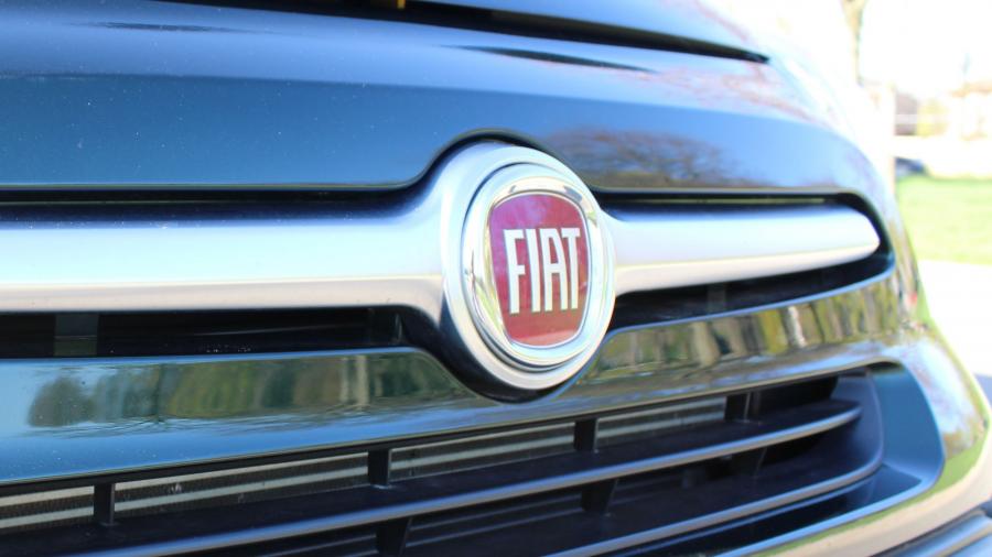 Логотип Fiat 500X (334) 2016 года  (NA) (фото 59 из 72)
